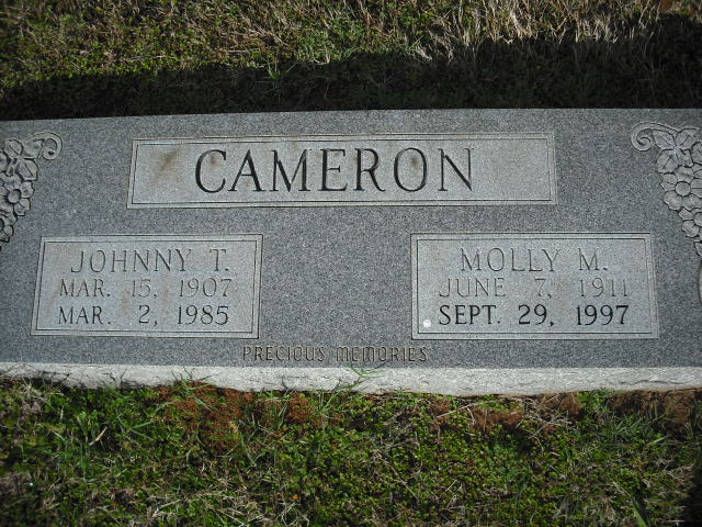 Cameron_Johnny-Molly.JPG